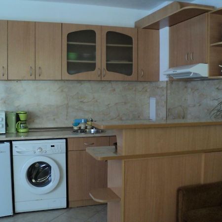 Meni Apartments And Guest Rooms Sozopol Exterior foto